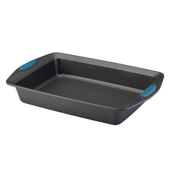 9-Inch x 13-Inch Nonstick Rectangle Roasting & Cake Pan - Image 3
